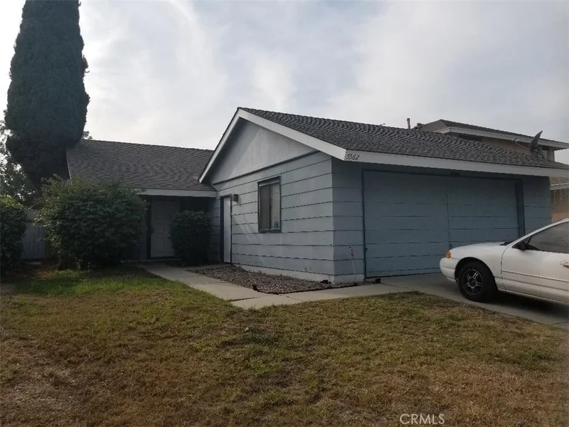 5562 Pueblo, Commerce, CA 90040