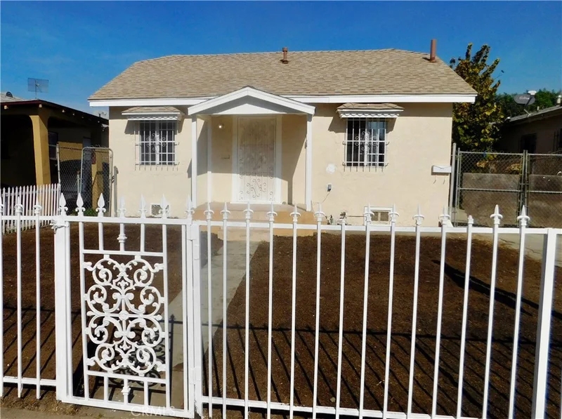 125 93rd, Los Angeles, CA 90003