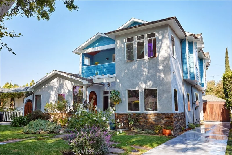 2584 Armacost, Los Angeles, CA 90064