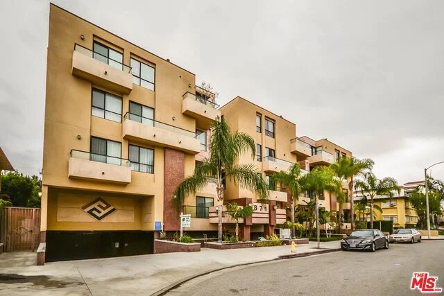 871 Crenshaw #401, Los Angeles, CA 90005