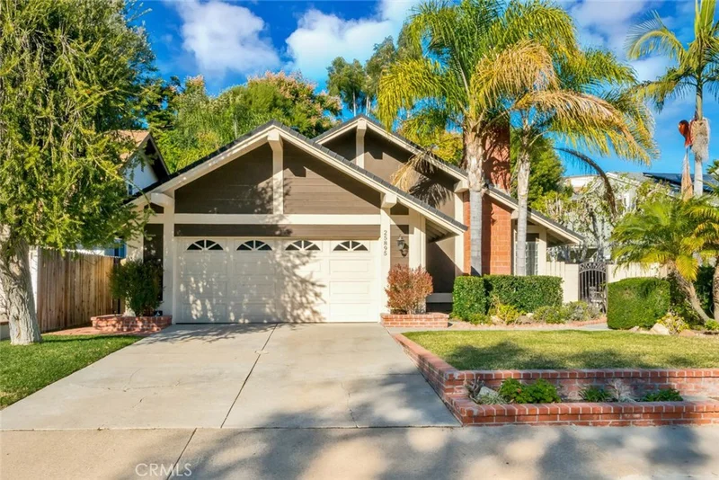 25895 Tree Top, Laguna Hills, CA 92653