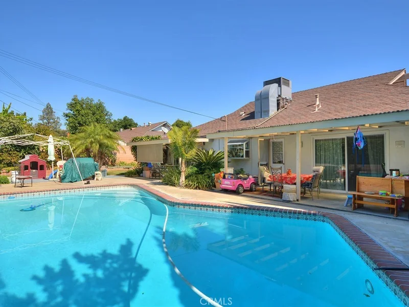 5571 Grandview Avenue, Yorba Linda, CA 92886