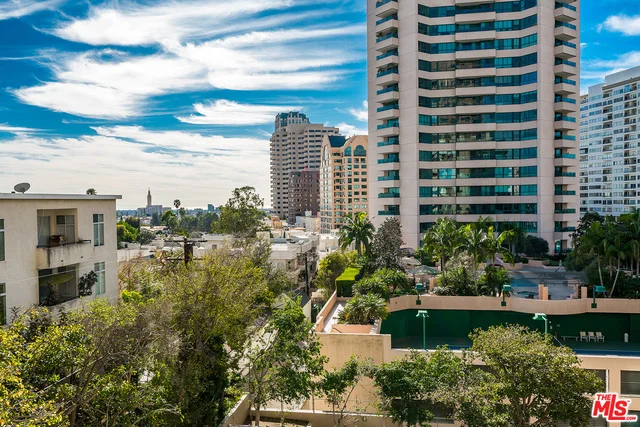 10450 Wilshire Boulevard 6A, Los Angeles, CA 90024