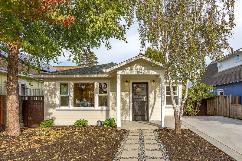 1842 48th, Capitola, CA 95010