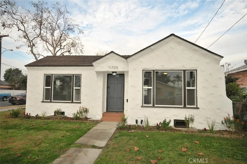 11725 Peach, Lynwood, CA 90262