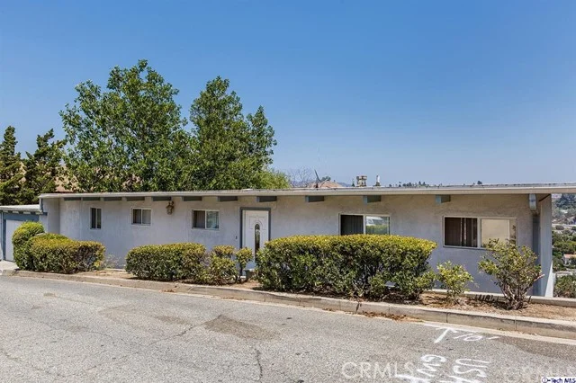 4534 Vista Superba, Los Angeles, CA 90065