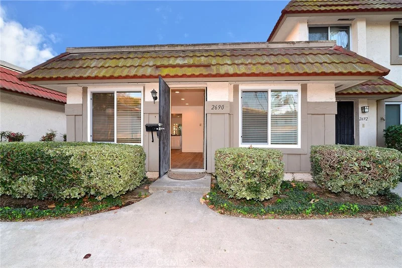2690 Almond Tree, Anaheim, CA 92801