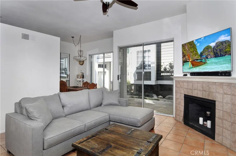 776 Wesleyan Bay #19, Costa Mesa, CA 92626