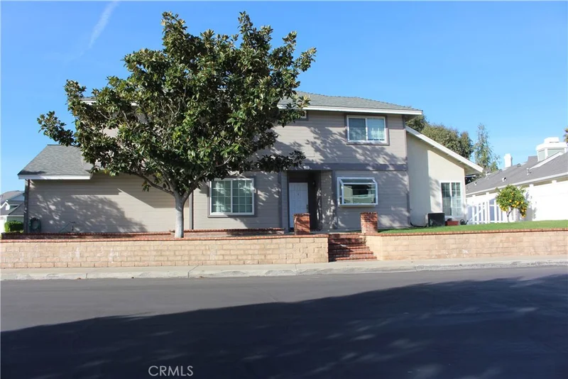 23 Hidden Creek, Laguna Hills, CA 92653