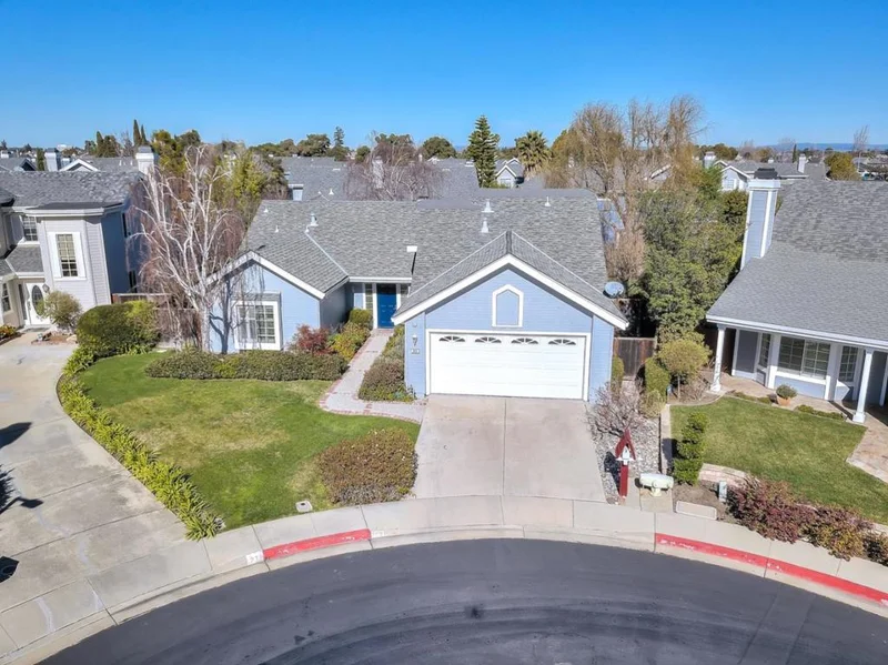 260 Ross Lane, Foster City, CA 94404