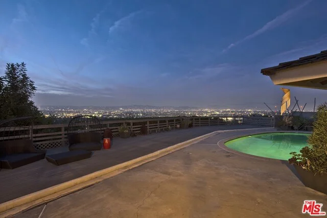 4557 Don Milagro, Los Angeles, CA 90008