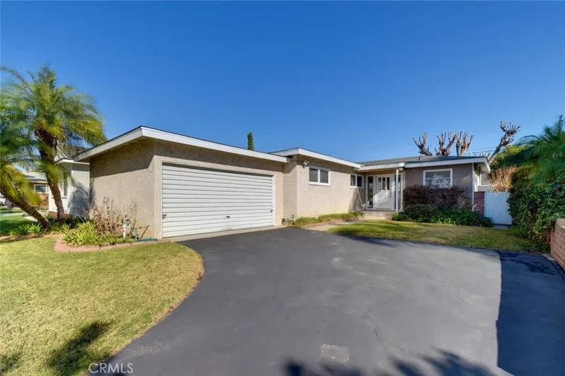 5502 Canehill, Lakewood, CA 90713