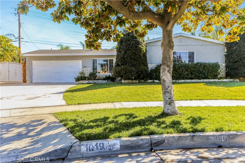 1019 Wakefield, Corona, CA 92882