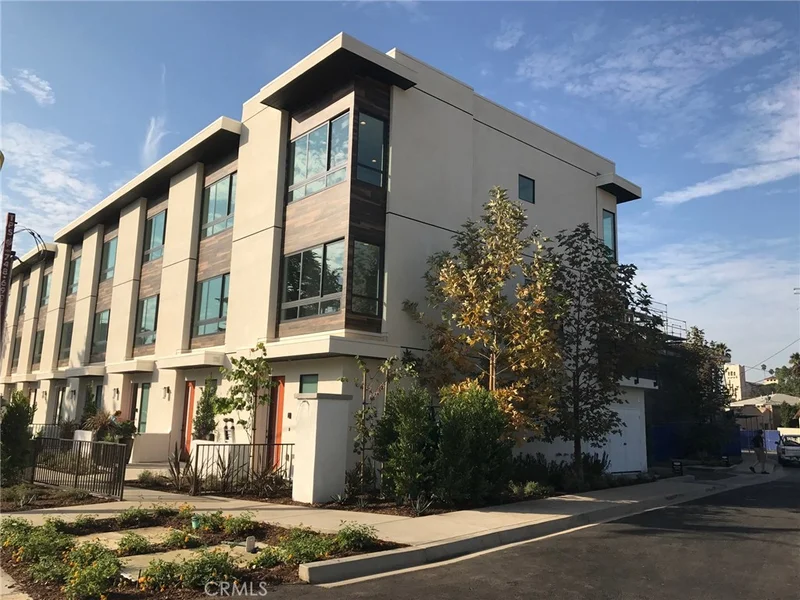118 Avenue 50 #206, Highland Park, CA 90042