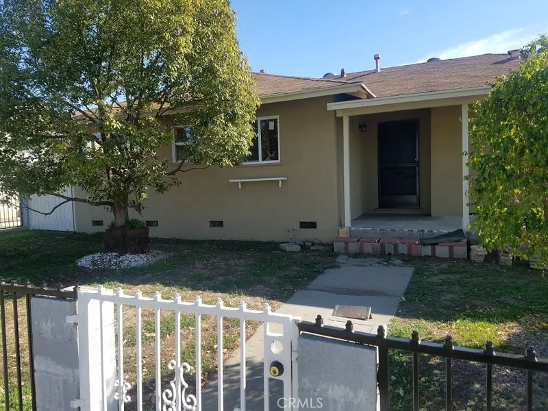 300 Idaho, La Habra, CA 90631