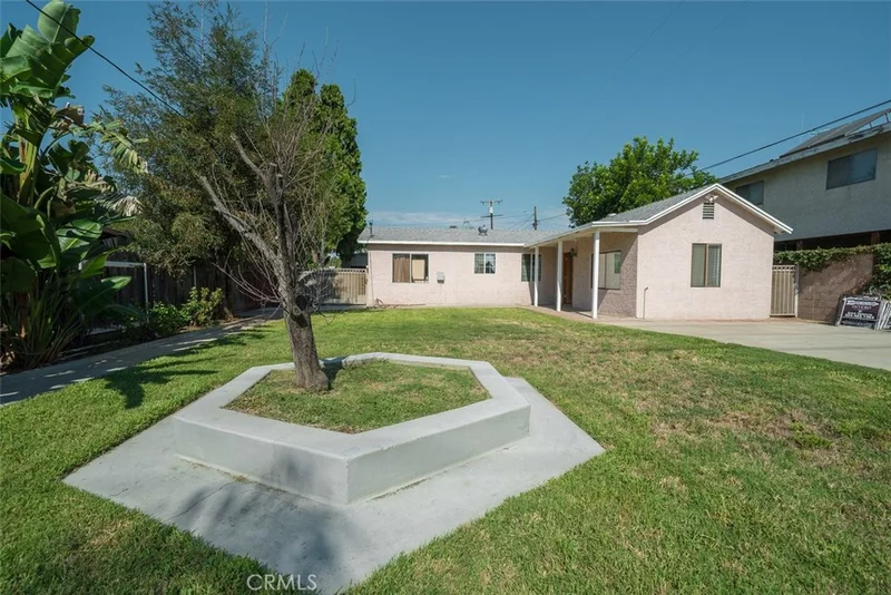 10402 Benson, Montclair, CA 91763