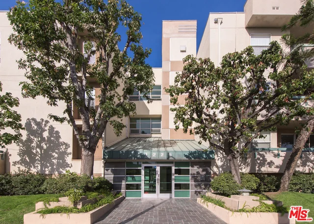 11225 Peach Grove #201, North Hollywood, CA 91601