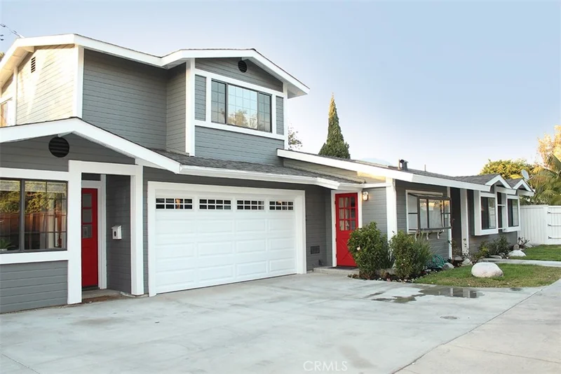 421 20th, Costa Mesa, CA 92627