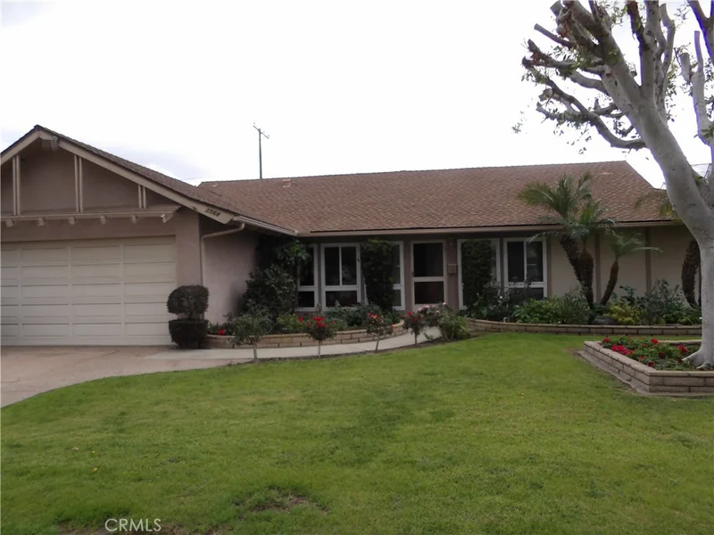 2568 Standish, Anaheim, CA 92806