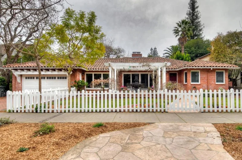 861 Edgewood, Redwood City, CA 94062