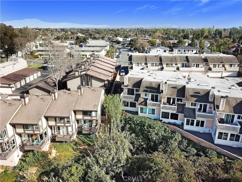 2243 Pacific #B101, Costa Mesa, CA 92627