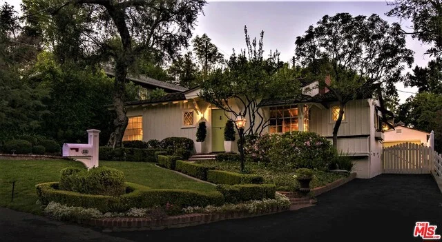 515 Tamarac Drive, Pasadena, CA 91105