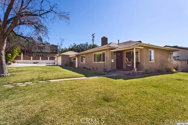 7774 Shadyspring, Burbank, CA 91504