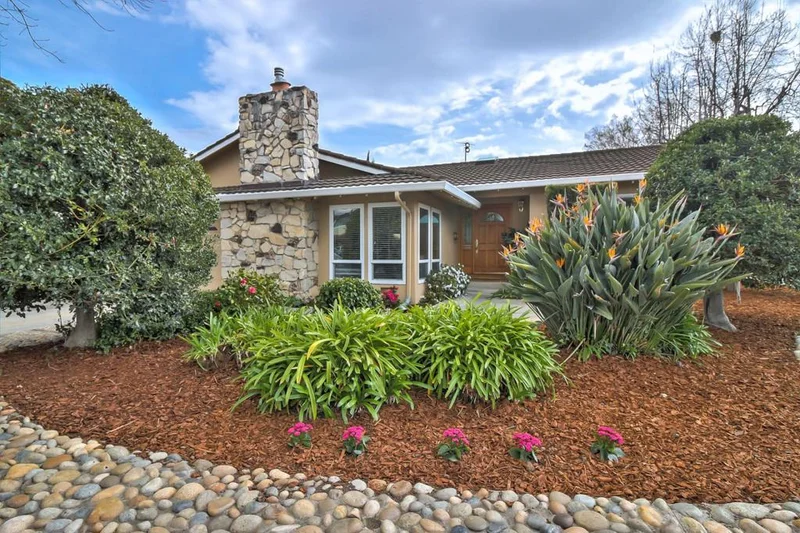 4640 Venice, San Jose, CA 95129
