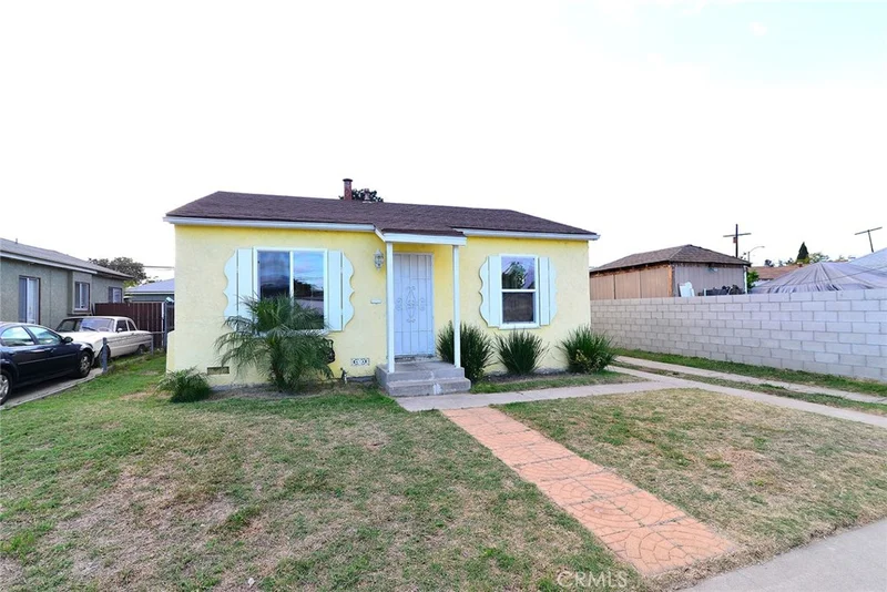 6171 John, Long Beach, CA 90805