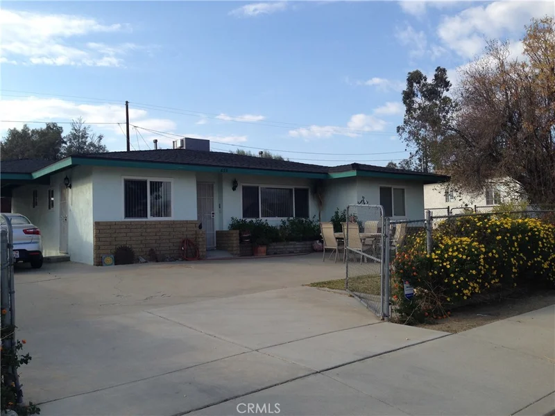 859 Allen, Banning, CA 92220