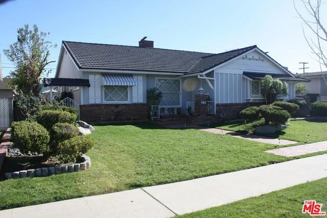 10342 Bevis, San Fernando, CA 91345