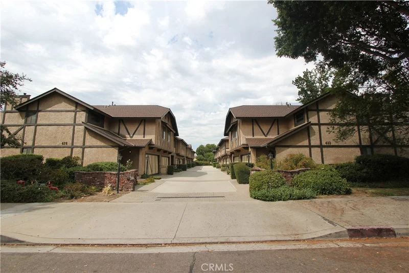 425 1st #C, Arcadia, CA 91006