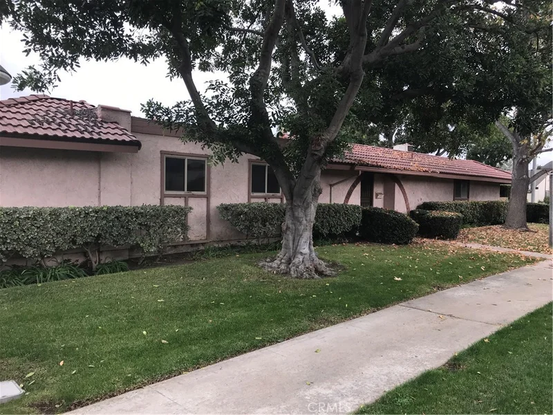10098 Montecito Plaza, Garden Grove, CA 92840