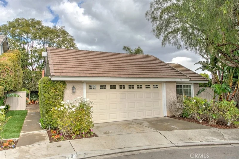 19 Gold Bluff, Irvine, CA 92604