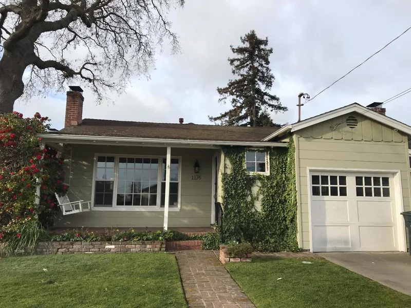 1176 Walnut, San Carlos, CA 94070