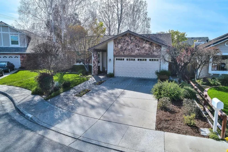 4347 Montmorency, San Jose, CA 95118
