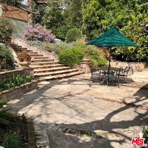 5123 San Feliciano, Woodland Hills, CA 91364
