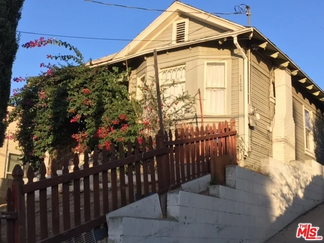 1124 Normandie, Los Angeles, CA 90006