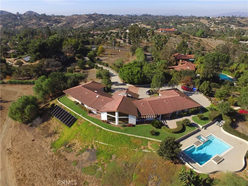 4280 Los Vecinos, Fallbrook, CA 92028