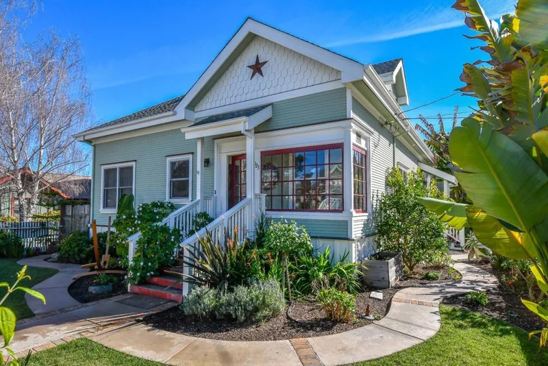 123 Pine, Santa Cruz, CA 95062