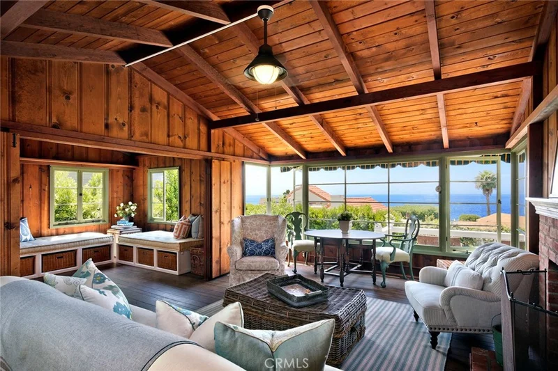 30 Portola, Laguna Beach, CA 92651