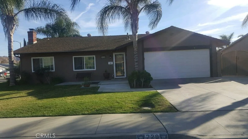 229 Cliffhill, Riverside, CA 92501