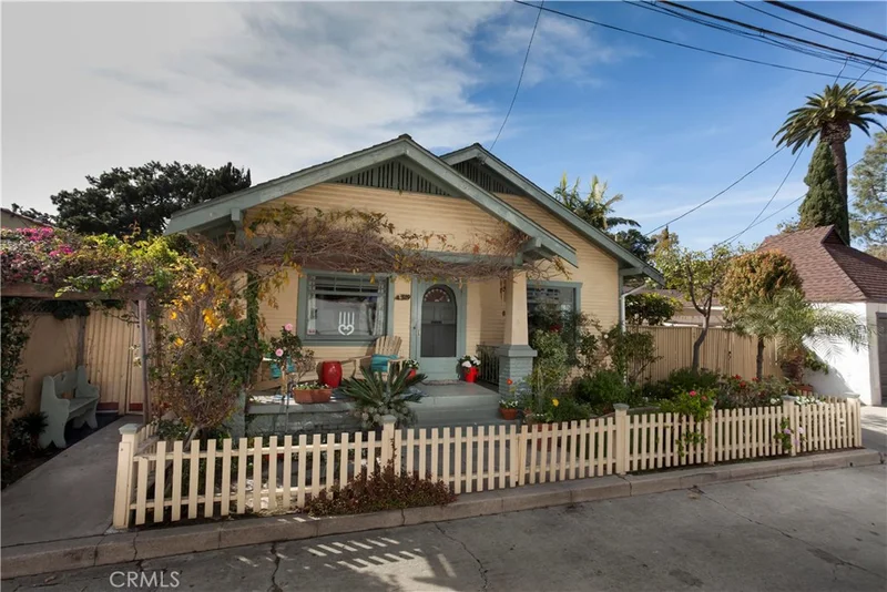 4319 Massachusetts, Long Beach, CA 90814