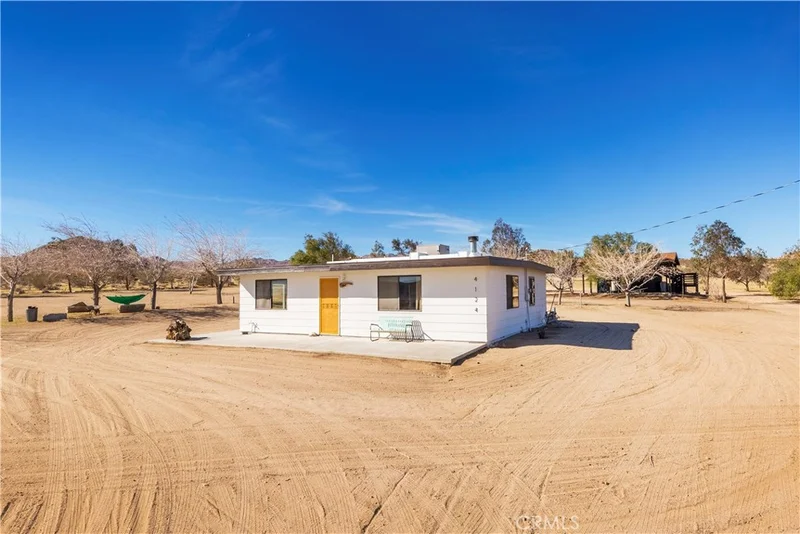 4124 Kickapoo, Landers, CA 92285