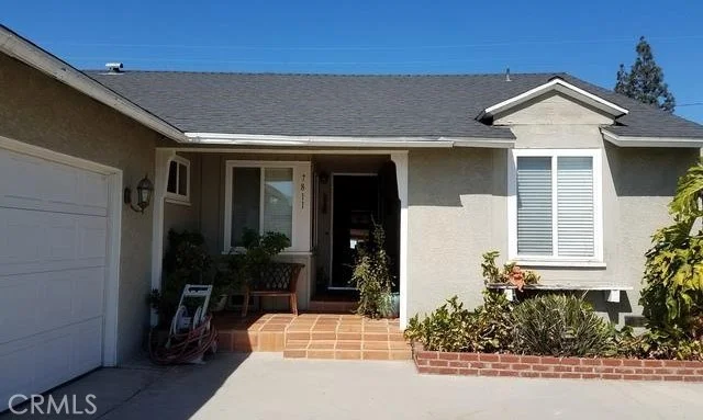 7811 Lyndora, Downey, CA 90242