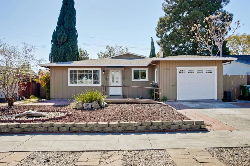 2574 Amethyst, Santa Clara, CA 95051