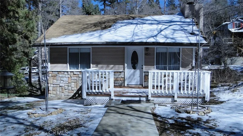 451 Hunt, Crestline, CA 92325