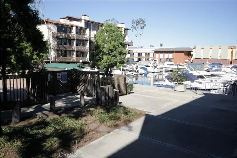 9115 Marina Pacifica, Long Beach, CA 90803