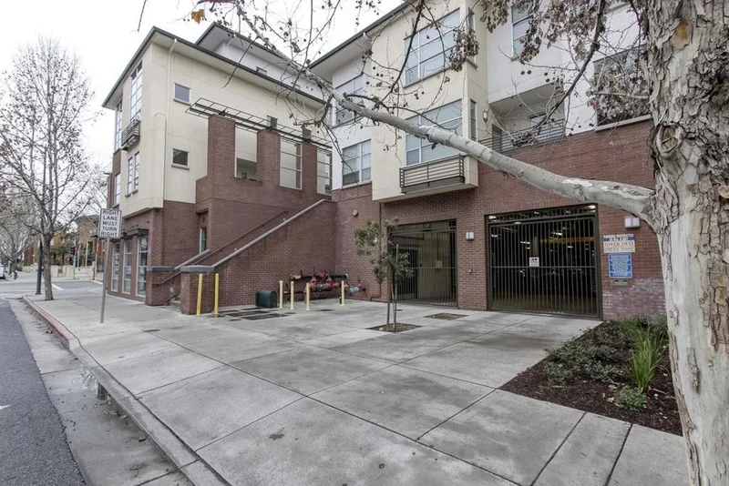 1 Julian #107, San Jose, CA 95112