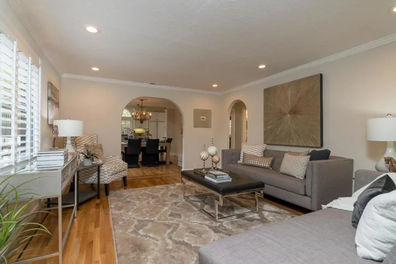 1028 Mundell, Los Altos, CA 94022